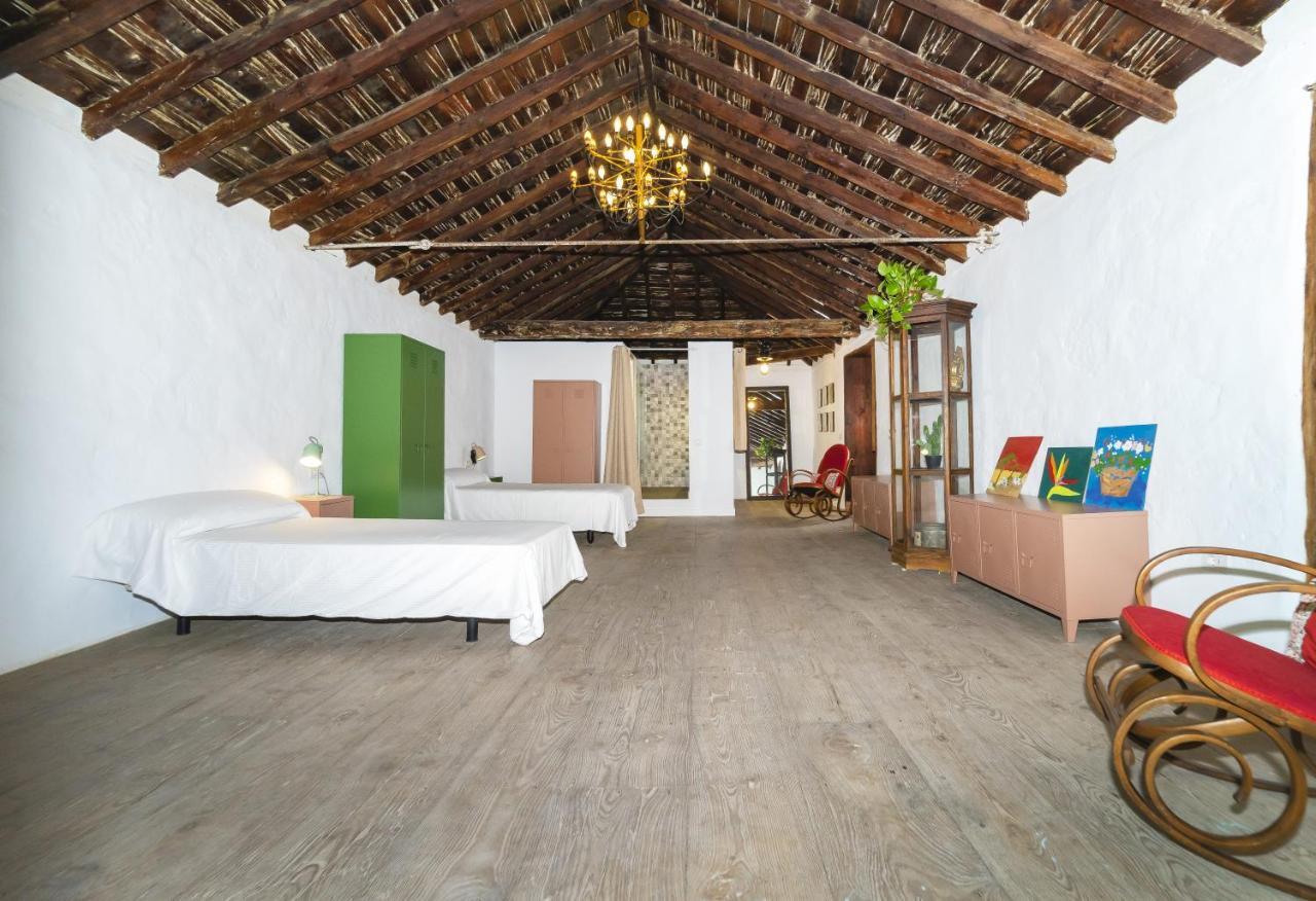 Cactus Coliving & Coworking Bed and Breakfast Arona  Buitenkant foto